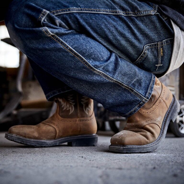 Ariat Men's Sierra Wide Square Toe Steel Toe Work Boot in Aged Bark