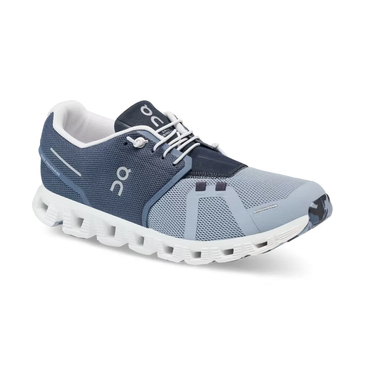 On Running - Cloud 5 Fuse Trainers in Storm/Chambray