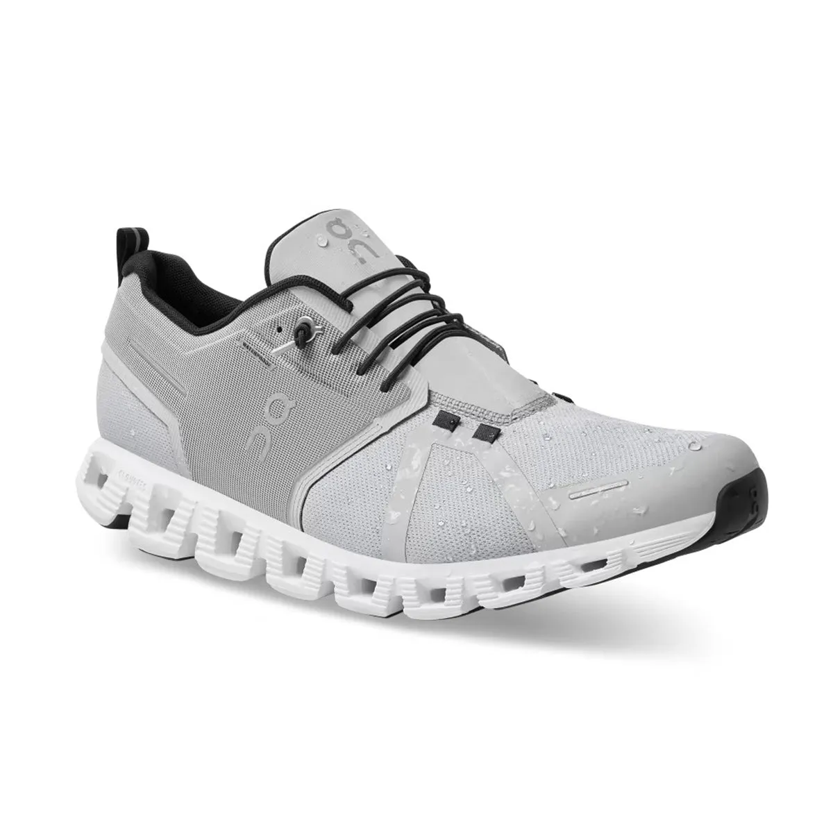 On Running - Cloud 5 Waterproof Trainer in Glacier/White