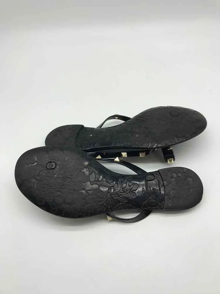 Pre-Owned Valentino Black Size 37 Flip Flop Sandals