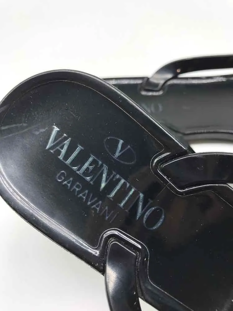 Pre-Owned Valentino Black Size 37 Flip Flop Sandals