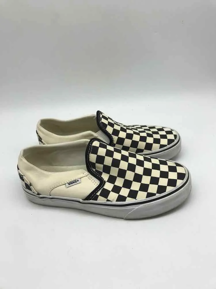 Pre-Owned Vans Ivory Size 7 Slip On Flats