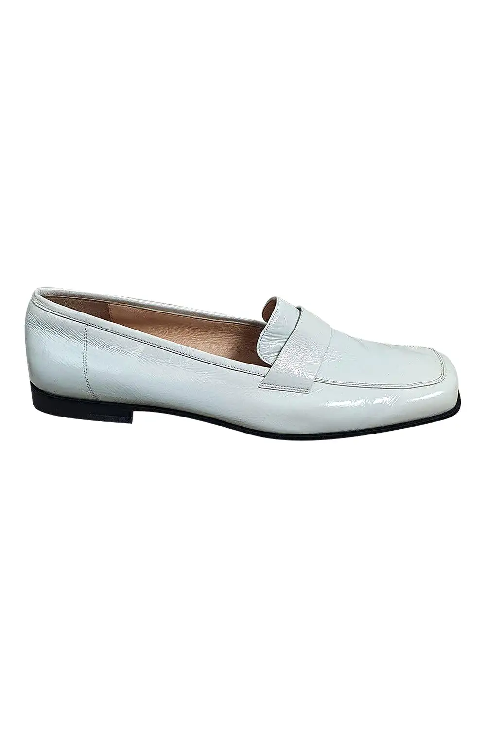 SALVATORE FERRAGAMO White Patent Leather Square Toe Court Shoes (US 9 B | UK 7)